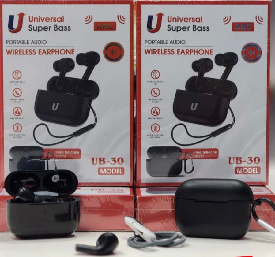 UB 30 AirPods Pro 2 Black with Pouch